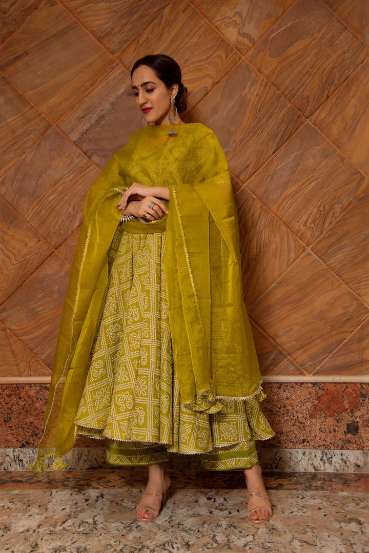 BANDHEJ MEHNDHI GREEN COTTON  ANARKALI SET | SHOBITAM