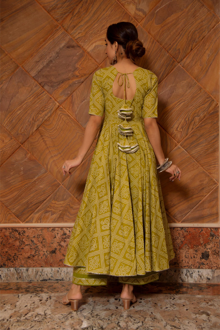 BANDHEJ MEHNDHI GREEN COTTON  ANARKALI SET | SHOBITAM