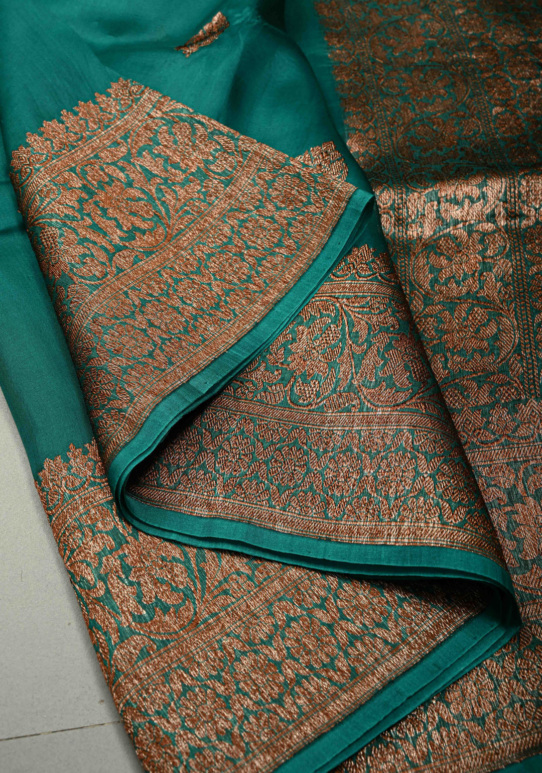 Rama Green Pure Banarasi Kora Silk Saree with Floral Antique Oxidized Zari Buttas and Zari Border | SILK MARK CERTIFIED | SHOBITAM