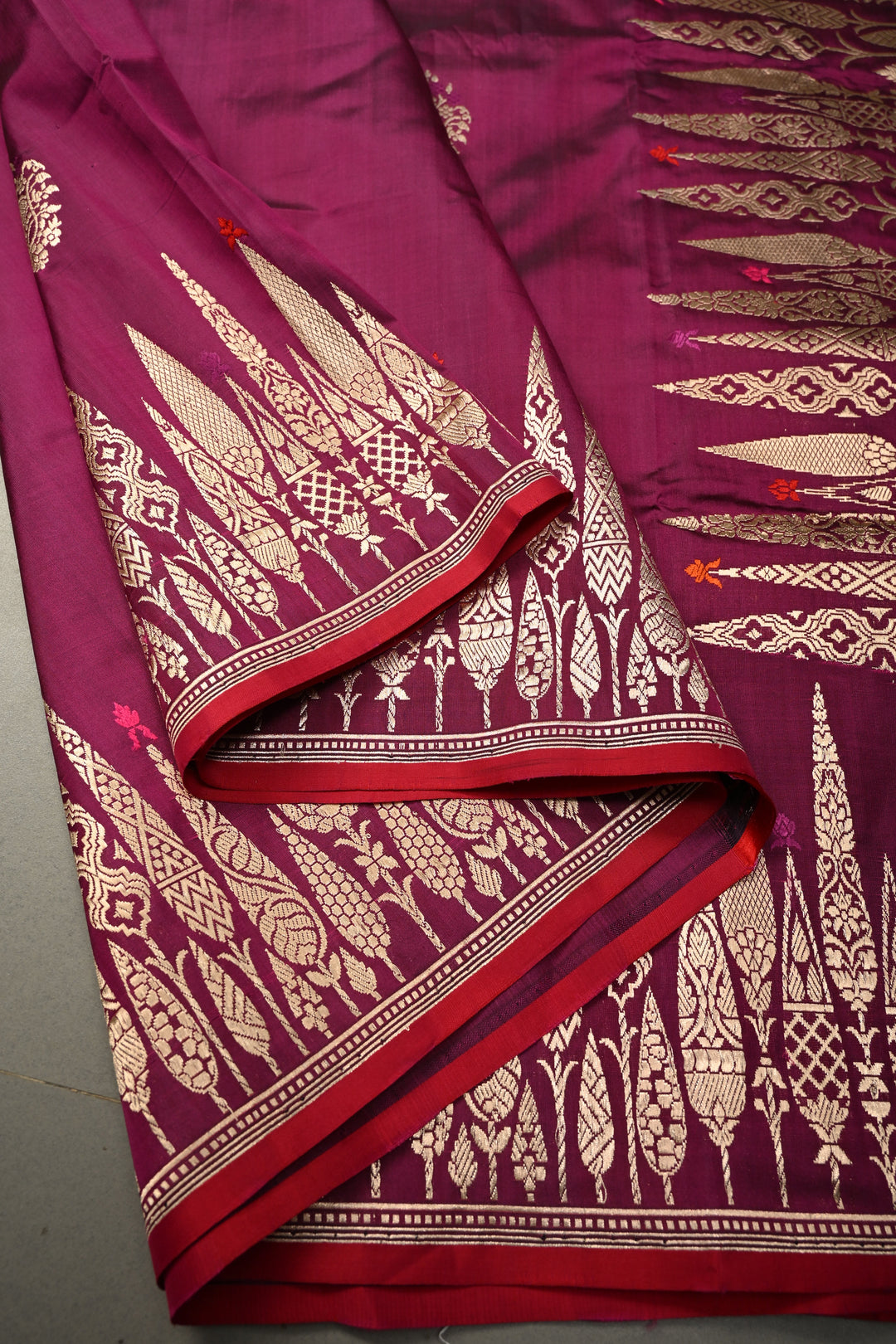Magenta Pure Banarasi Katan Silk Saree with Meenakari Floral Zari Buttas and Zari Border | SILK MARK CERTIFIED | SHOBITAM