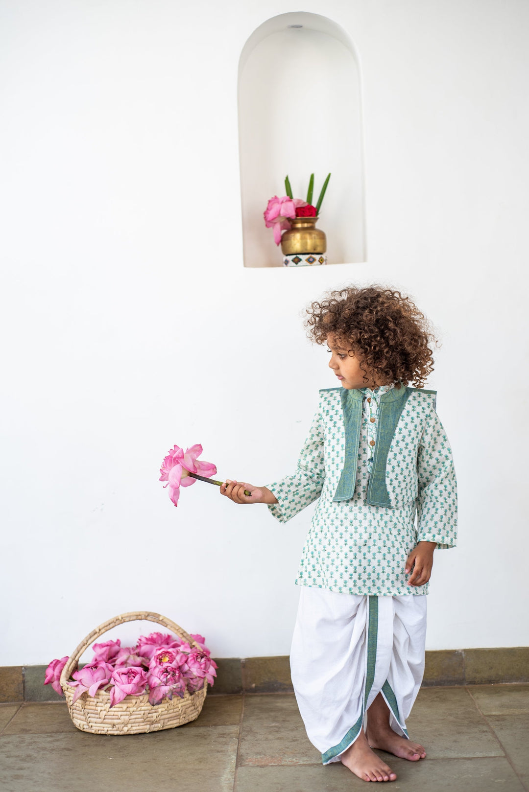 Bloom Buti Kurta Set | SHOBITAM