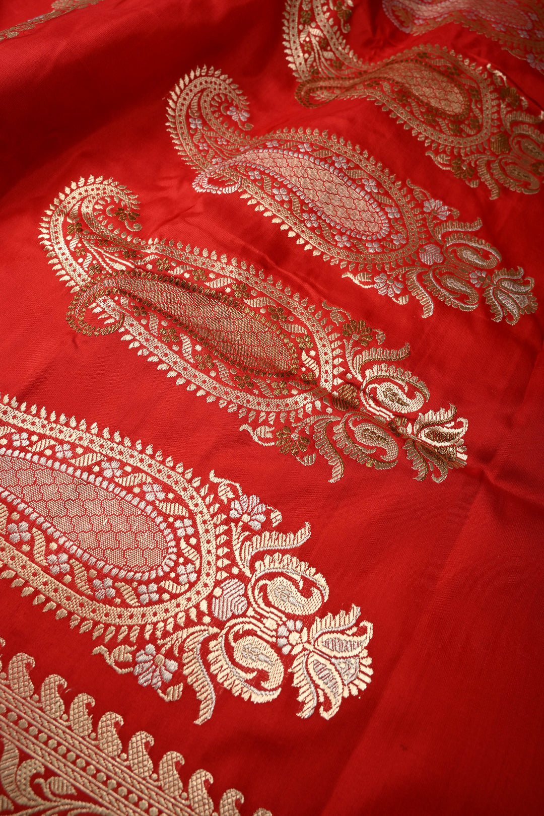 Crimson Red Pure Banarasi Katan Silk Saree with Sona Rupa Floral Zari Buttas and Meenakari Zari Border | SILK MARK CERTIFIED | SHOBITAM