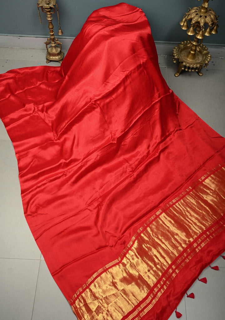 Crimson Red Borderless Modal Silk Saree with Lagda Patta Crushed Pallu | SHOBITAM