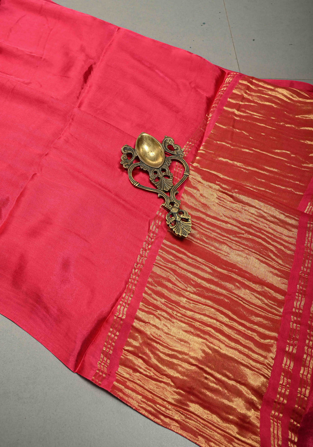 Rani Pink Borderless Modal Silk Saree with Lagda Patta Crushed Pallu | SHOBITAM