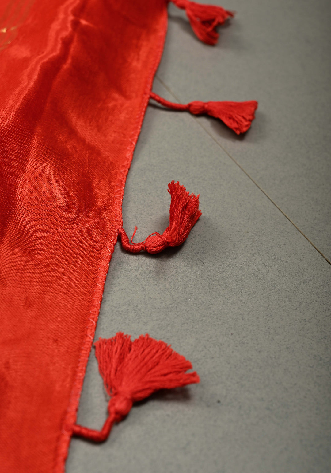 Orangish Red Borderless Modal Silk Saree with Lagda Patta Crushed Pallu | SHOBITAM