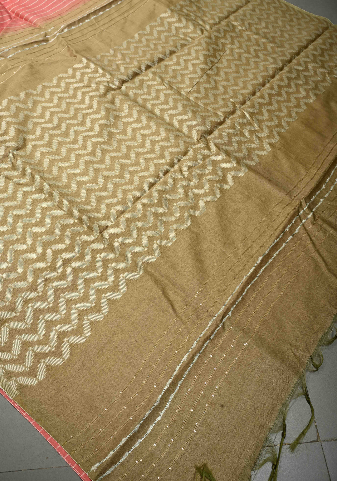 Coral Pink Borderless Semi Tussar Saree with Horizontal Thread Stripes and Contrast Pallu