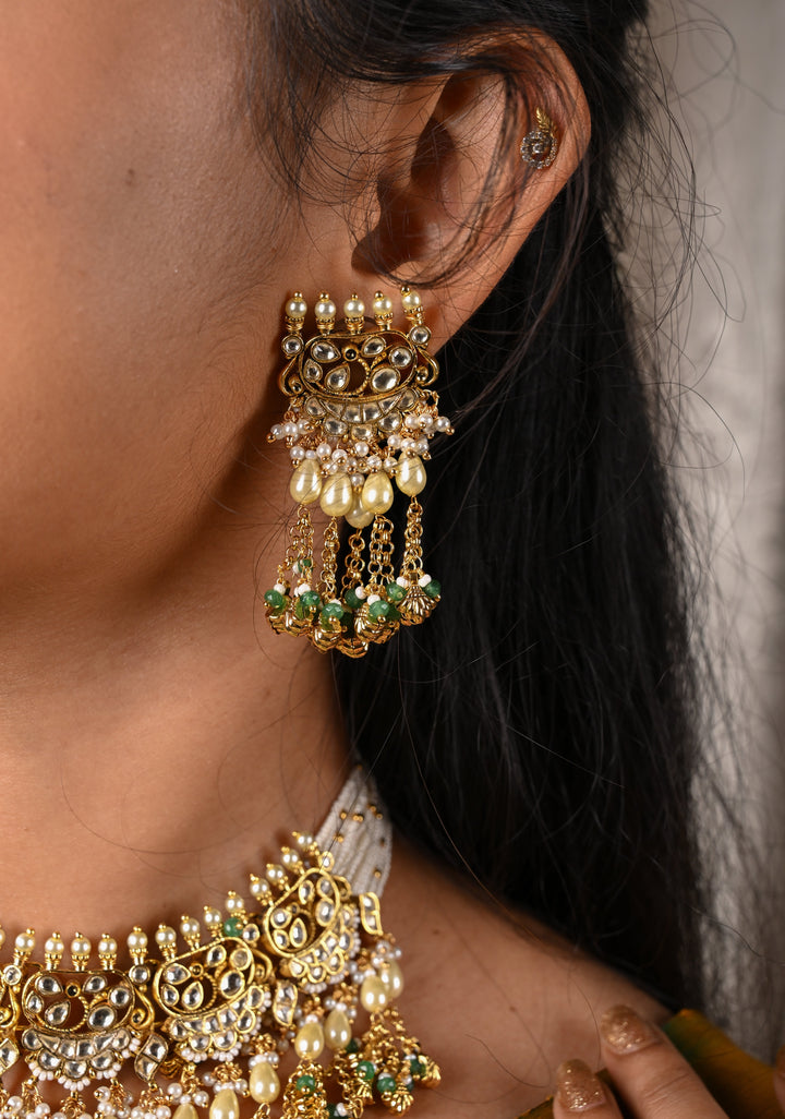 Rajwadi Ahmedabadi Jadau Necklace and Earrings Set with dangling chains design