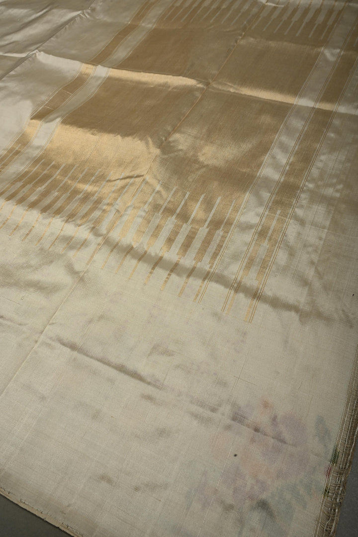 Ivory Pure Silk Pochampally Ikkat Silk Saree with Floral Design Border | SILK MARK CERTIFIED | SHOBITAM