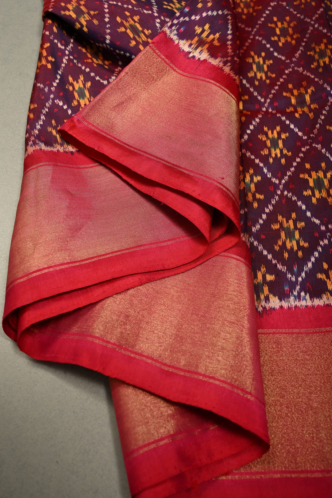 Purple Dual Tone Pochampally Ikkat Pure Silk Saree with Indonesian Design and Zari Border  | SILK MARK CERTIFIED | SHOBITAM