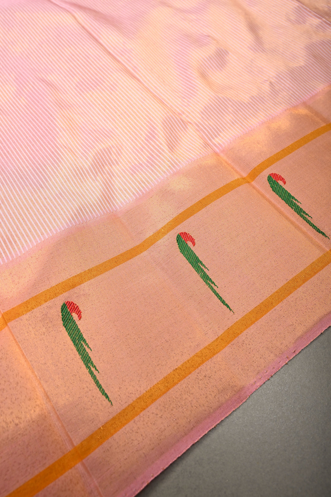 Authentic Pink Yeola Paithani Handloom Silk Saree with Single Muniya Borders and Peacock Motifs on Pallu | SILK MARK CERTIFIED | SHOBITAM