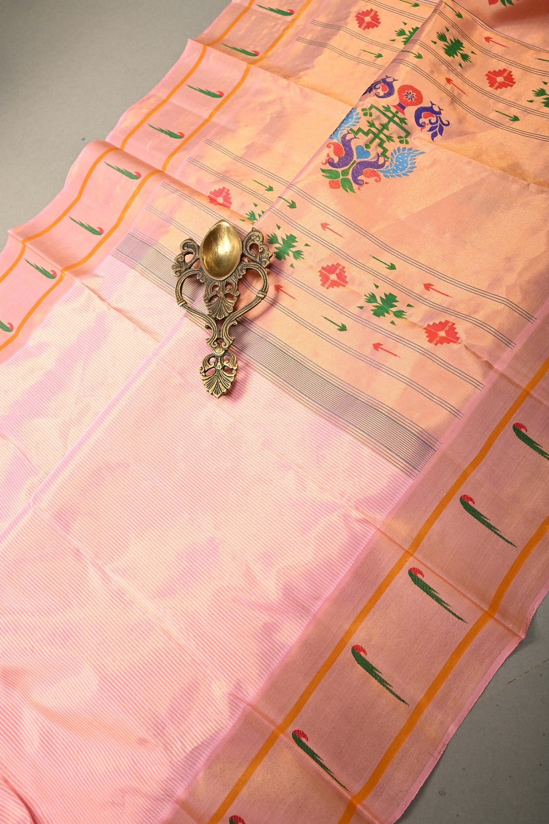 Authentic Pink Yeola Paithani Handloom Silk Saree with Single Muniya Borders and Peacock Motifs on Pallu | SILK MARK CERTIFIED | SHOBITAM