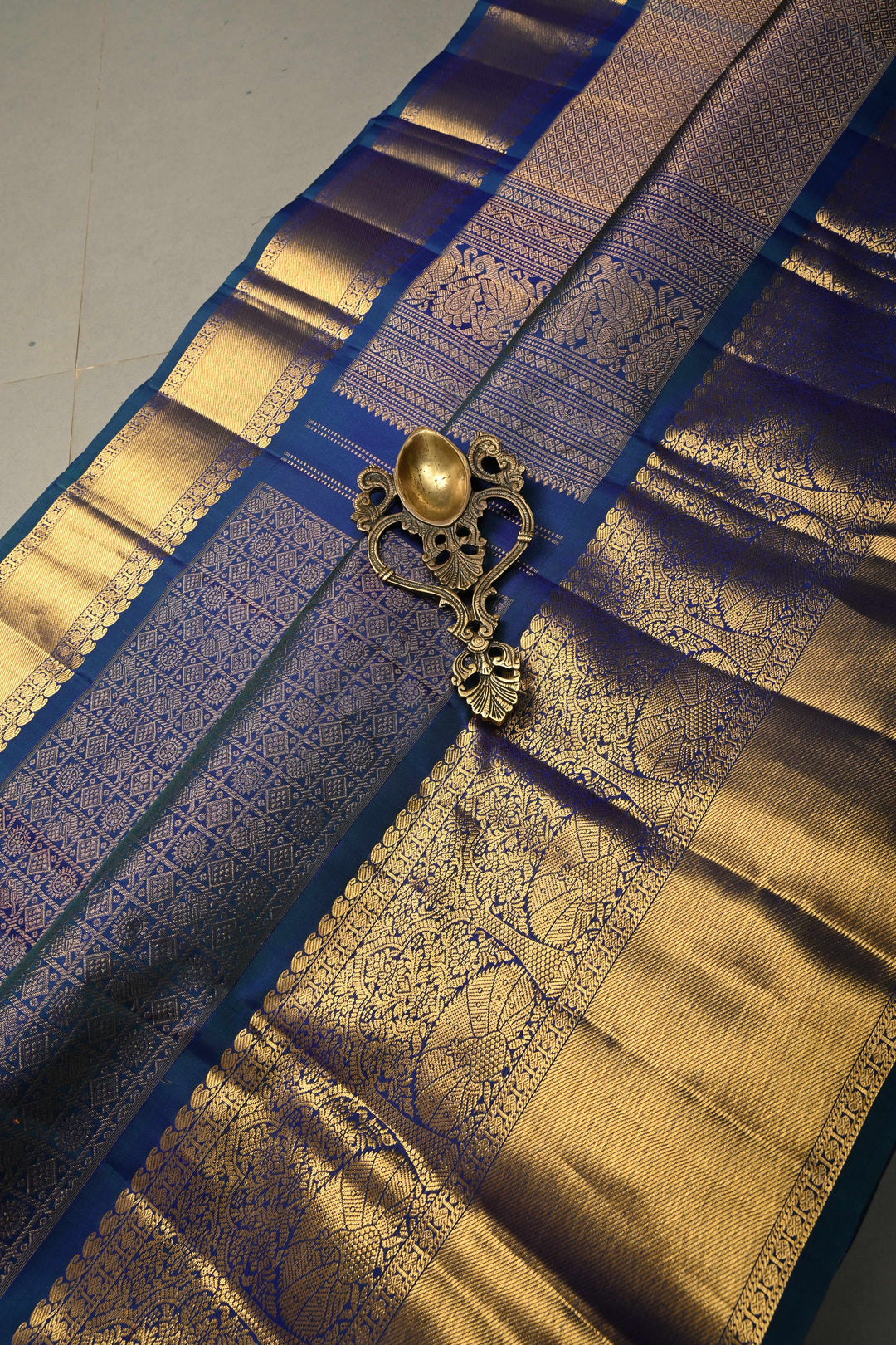 Blue-Purple Dual Tone Pure Gadwal Silk Saree with Patola Zari Brocade and Wide Zari Border | SILK MARK CERTIFIED | SHOBITAM