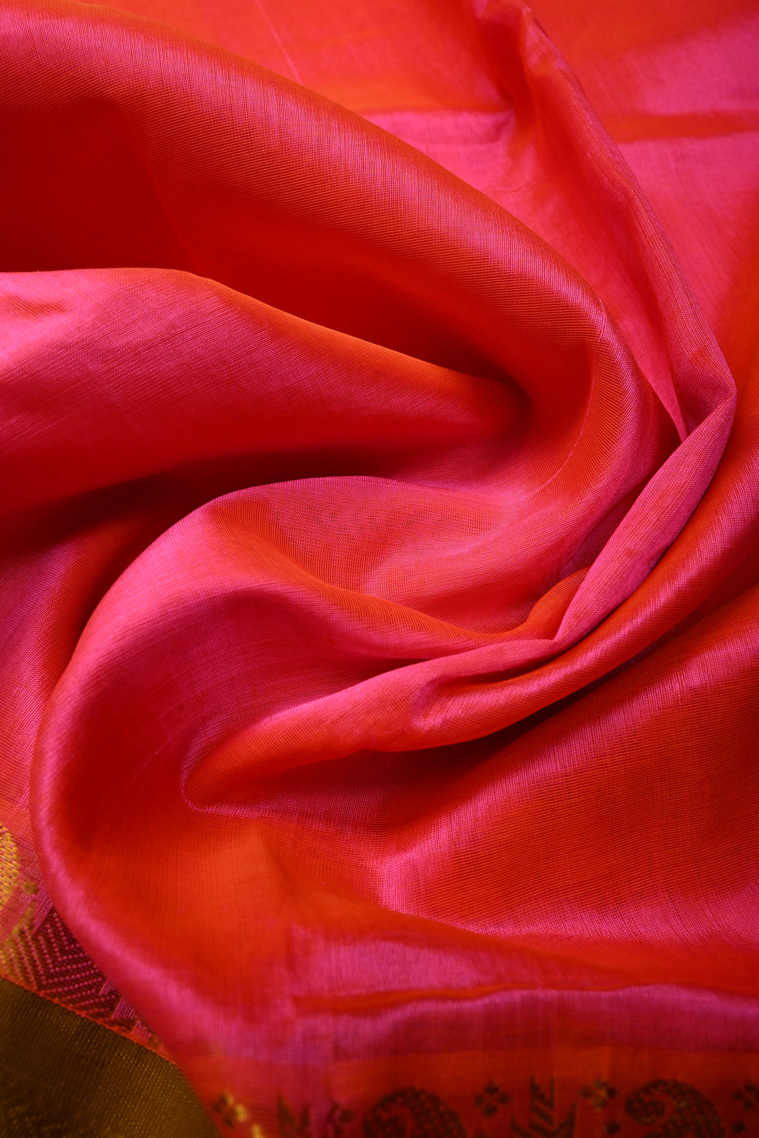 Rani Pink Dual Tone Kanchi Silk Cotton Handloom Saree with Contrast Zari Border | SHOBITAM