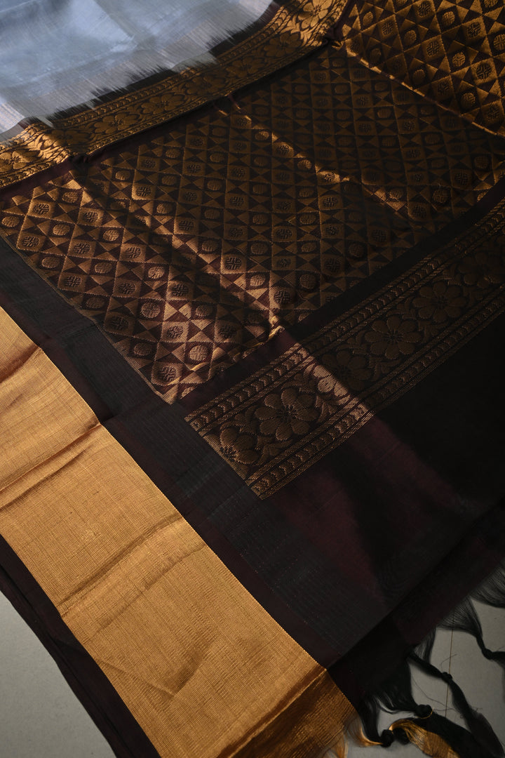 Dusty Gray Kanchi Silk Cotton Handloom Saree with Contrast Tissue Zari Border and Pallu | SHOBITAM