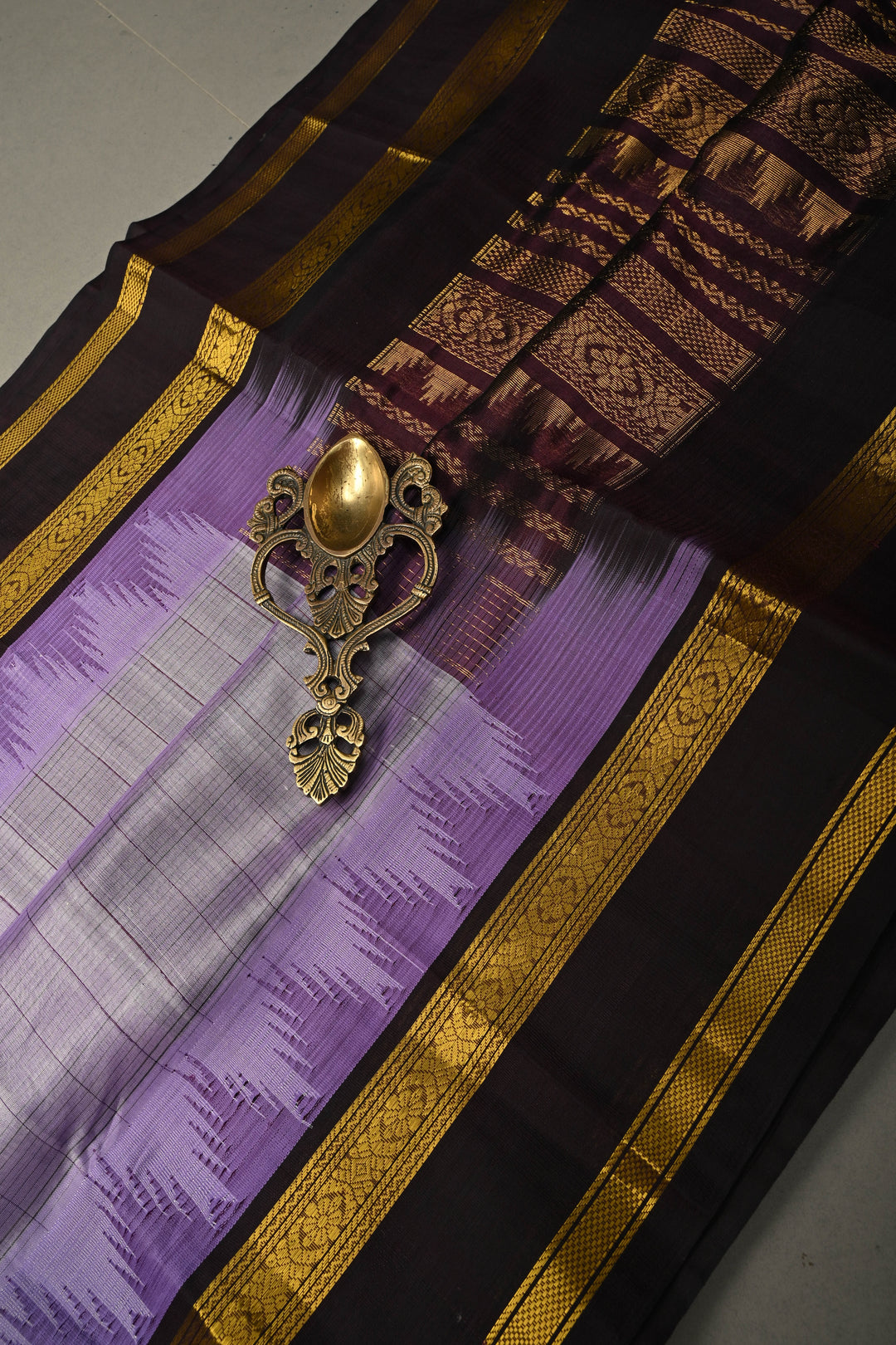 Purple-Gray Dual Tone Kanchi Silk Cotton Handloom Saree with Checks Pattern and Contrast Zari Border | SHOBITAM