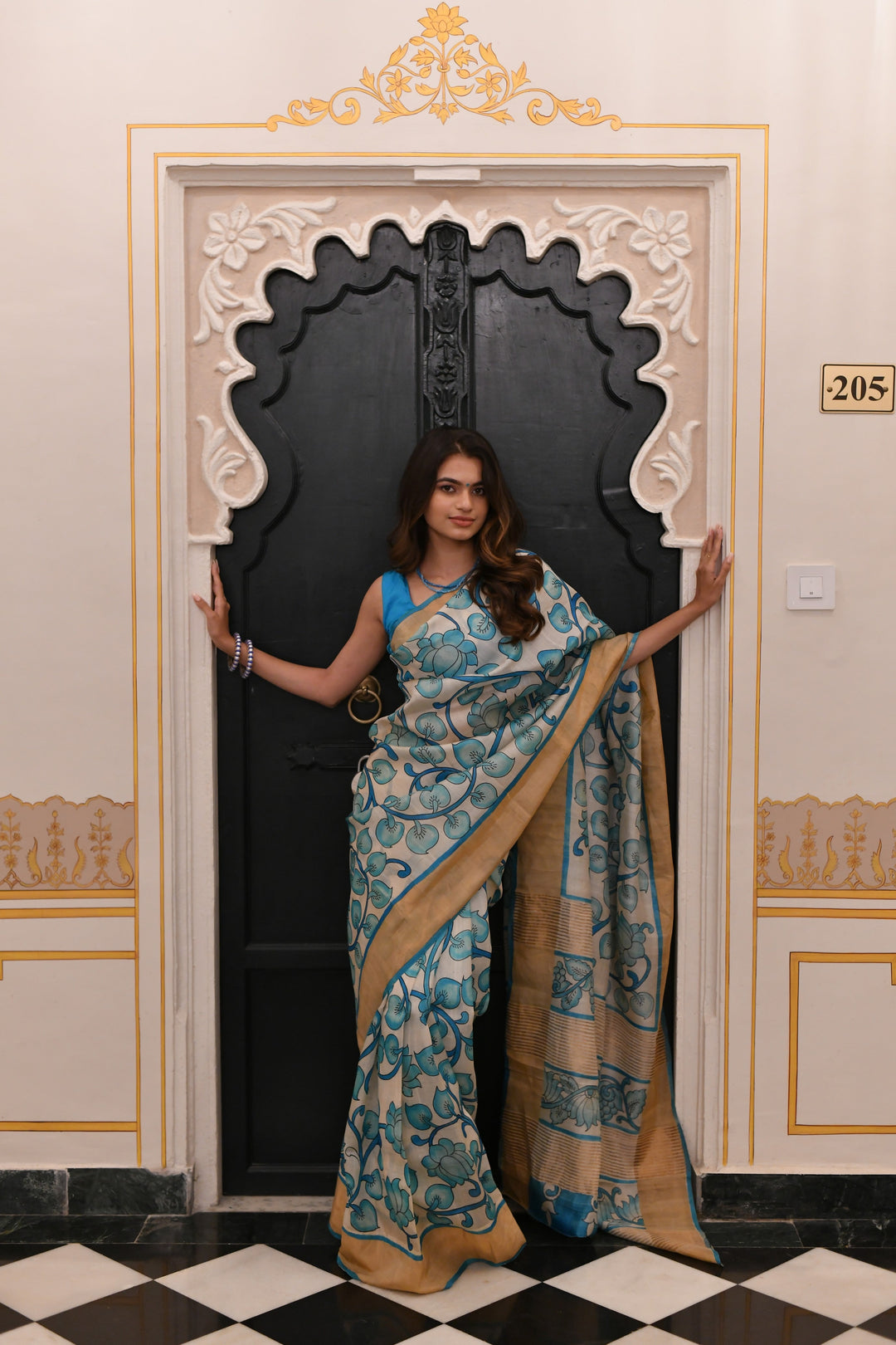 Blue Jari Tussar Saree with Kalamkari Hand Painted Kalamakri Floral Design | SILK MARK CERTIFIED (Copy)