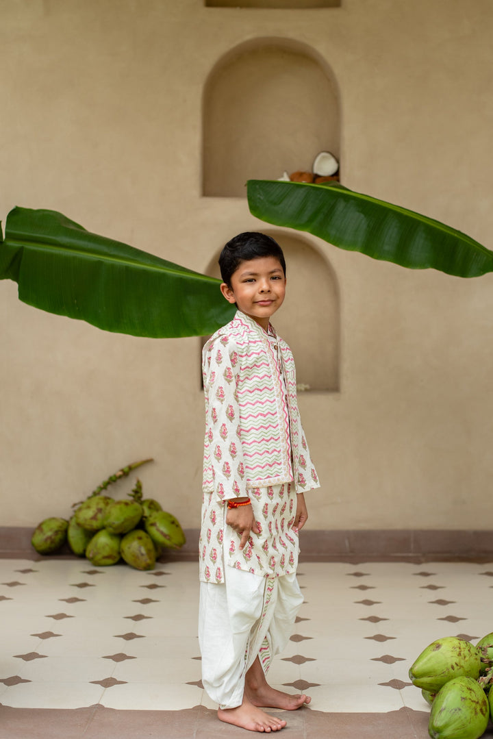 Manika Chevron Kurta Set | SHOBITAM