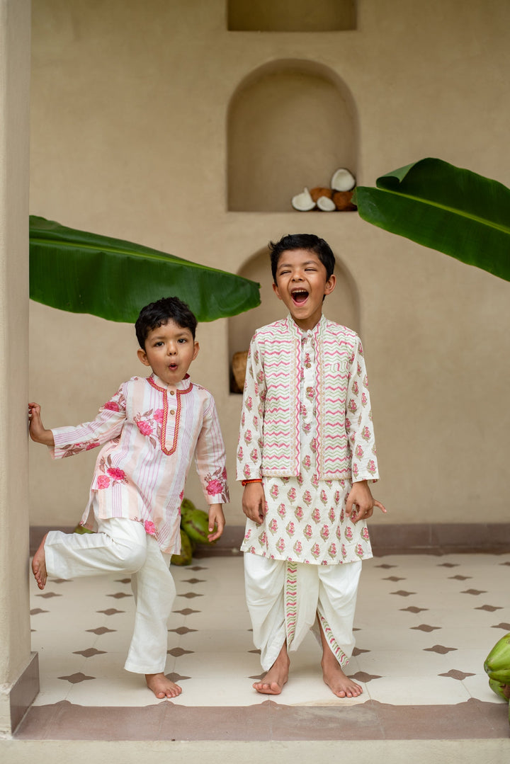 Manika Chevron Kurta Set | SHOBITAM