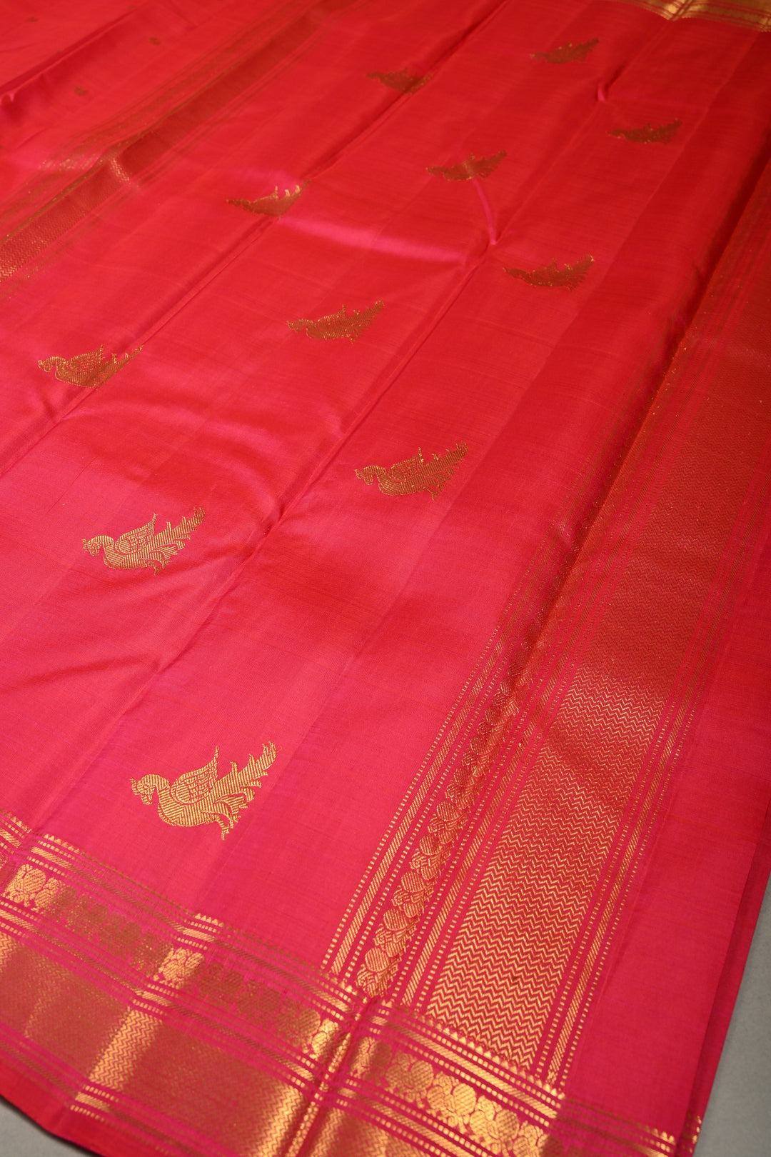 Pinkish Orange Dual tone Kanjivaram Pure Silk Saree with Zari Buttis and Zari Border | SILK MARK CERTIFIED