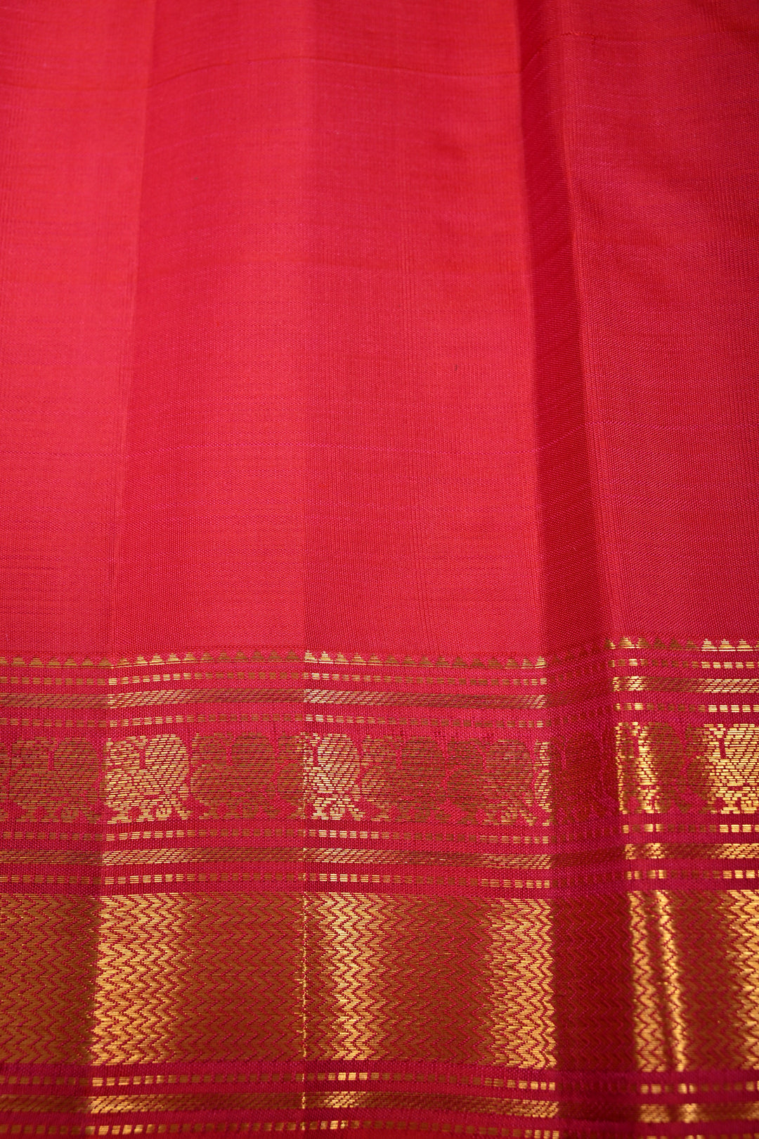 Pinkish Orange Dual tone Kanjivaram Pure Silk Saree with Zari Buttis and Zari Border | SILK MARK CERTIFIED