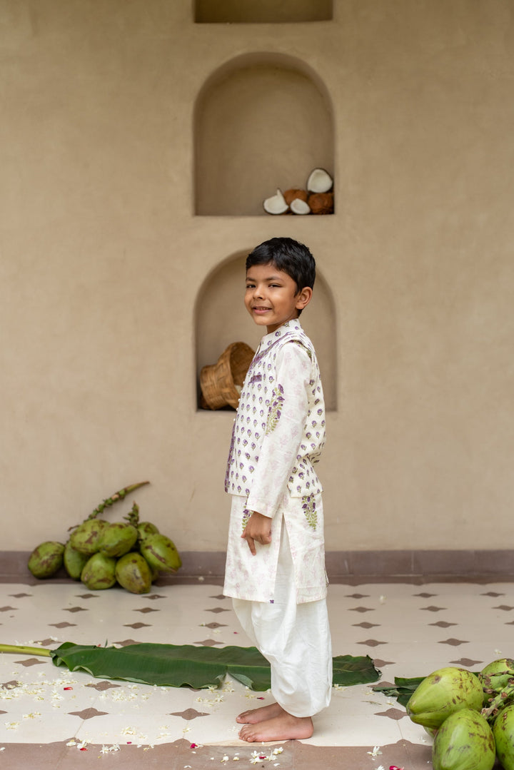 Jamuni Buti Kurta Set | SHOBITAM