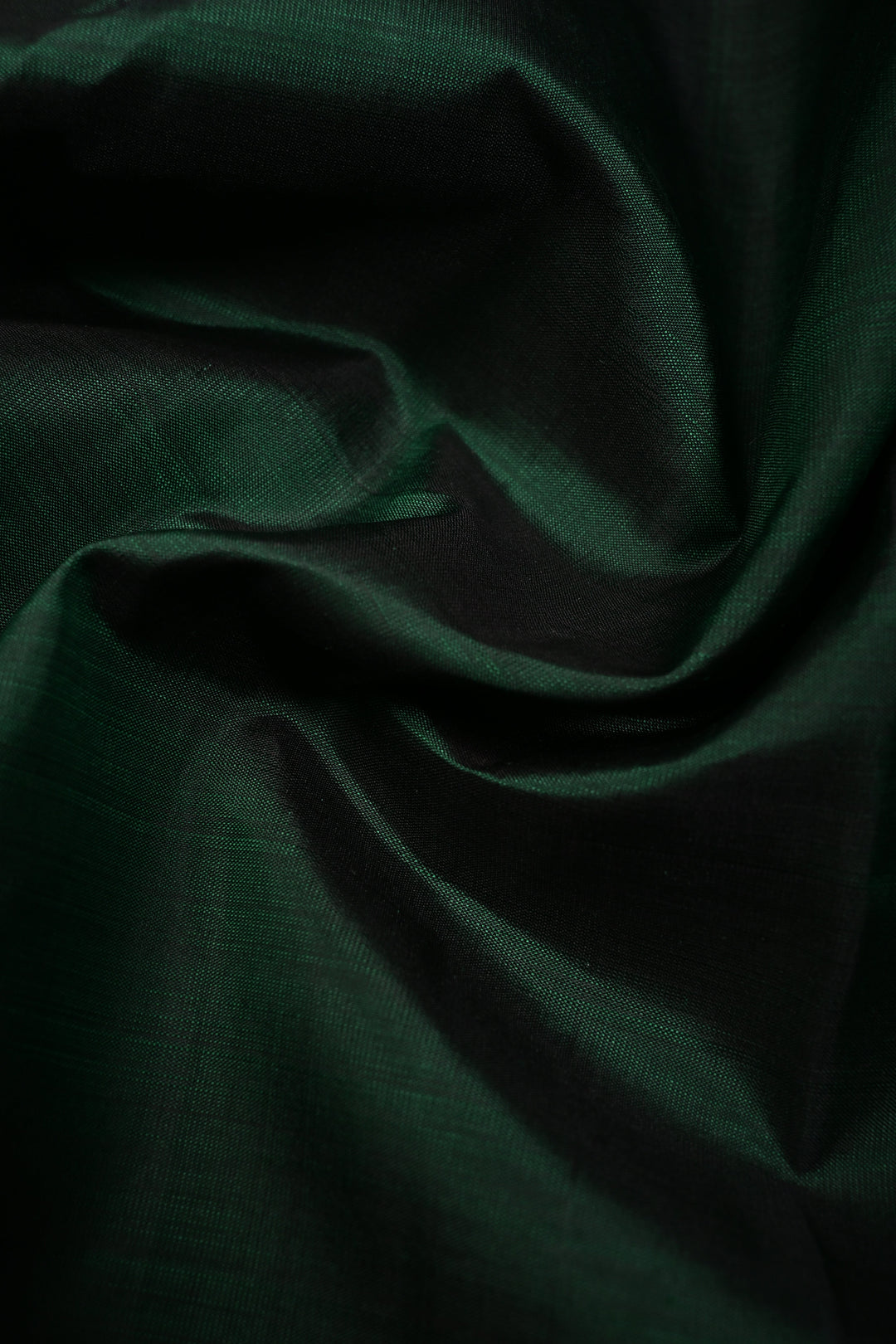 Green-Kanchana Dual tone Kanjivaram Pure Silk Saree with Distinct Parrot Motifs on Border | SILK MARK CERTIFIED