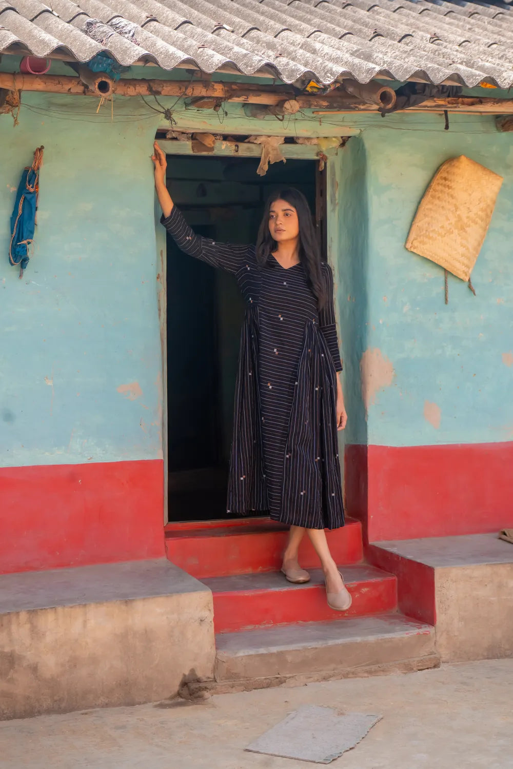 Shimmer Black Handwoven Cotton Jamdani Dress | SHOBITAM