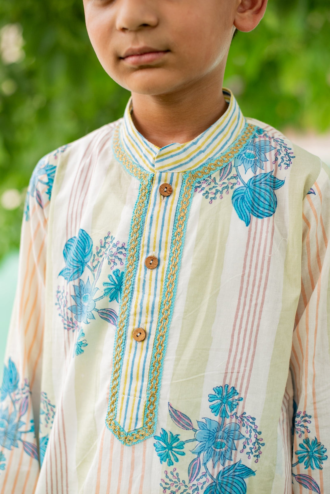 Daisy Stripes Kurta Set | SHOBITAM