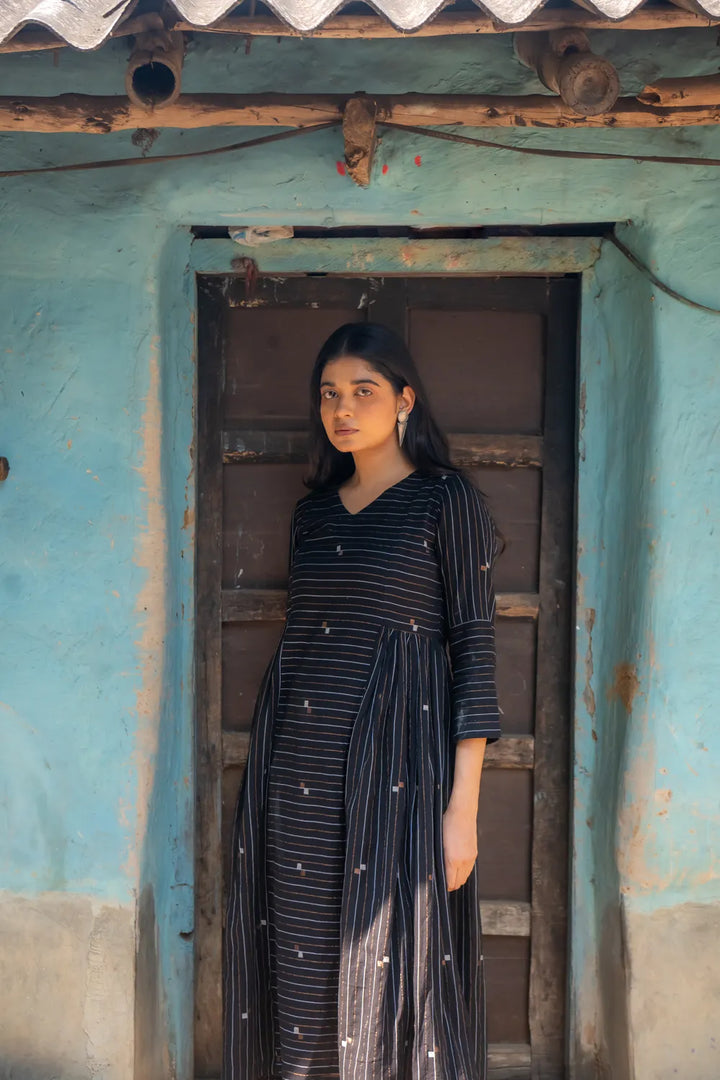 Shimmer Black Handwoven Cotton Jamdani Dress | SHOBITAM