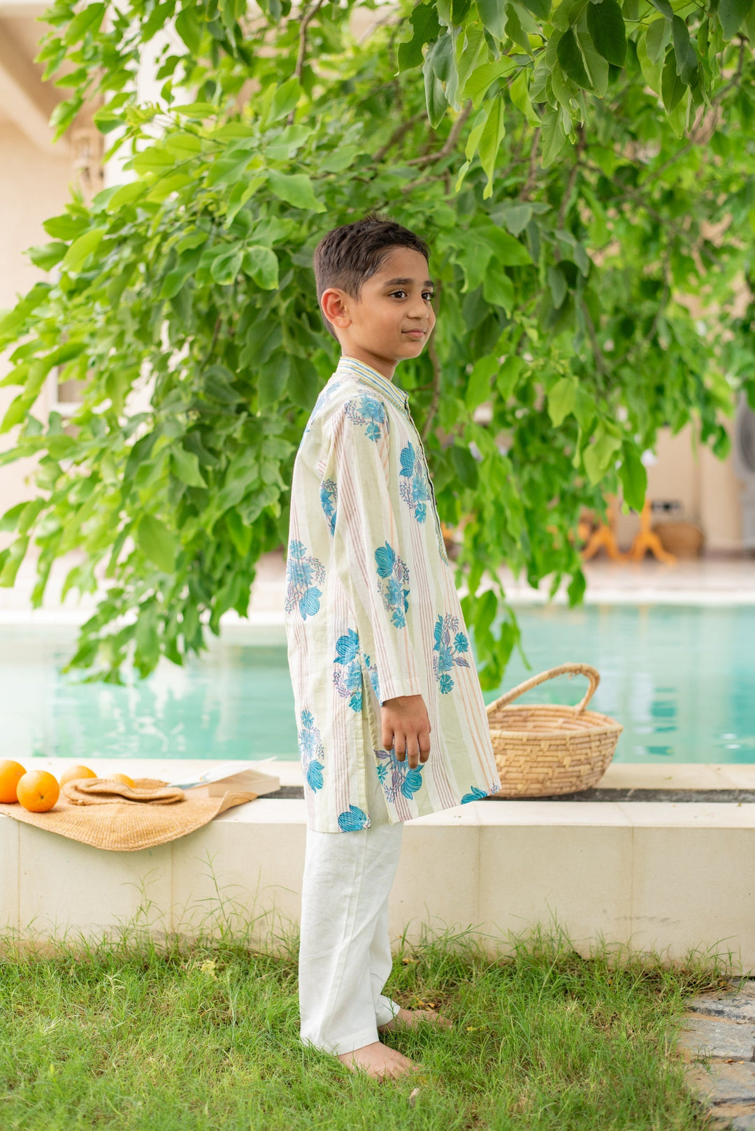 Daisy Stripes Kurta Set | SHOBITAM