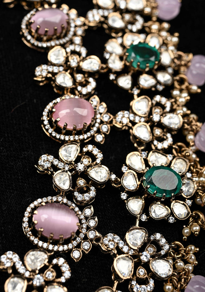 Pure 92.5 silver Pin and green stones Victorian Necklace Set