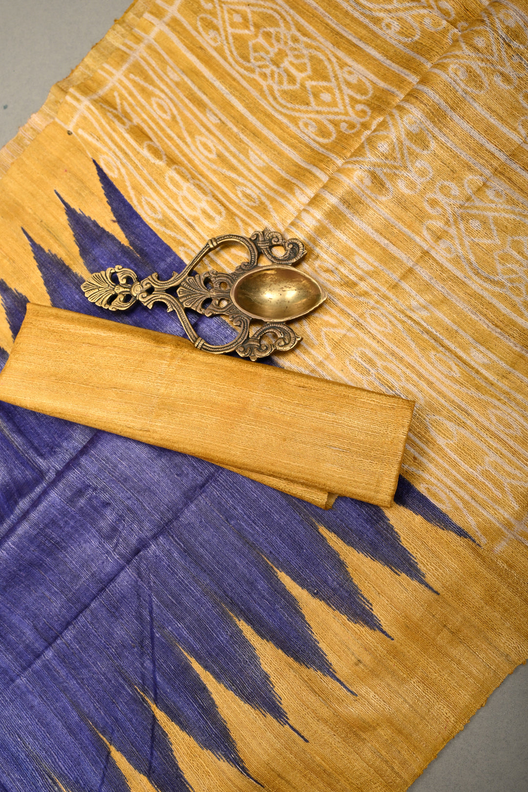 Ink Blue Geecha Tussar Silk Saree With Contrast Temple Border | SILK MARK CERTIFIED | SHOBITAM