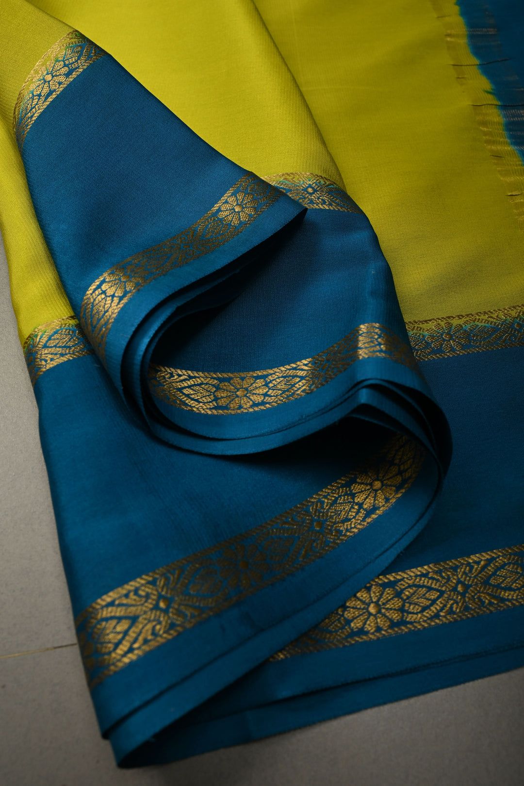 Chartreuse Mysore Silk Saree with Contrast Rettaipet Zari Borders | SILK MARK CERTIFIED | SHOBITAM