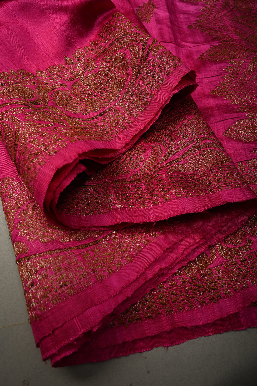 White-Pink Ombre Raw Silk Banarasi Saree with Antique Floral Zari Buttas and Zari Border| SILK MARK CERTIFIED | SHOBITAM