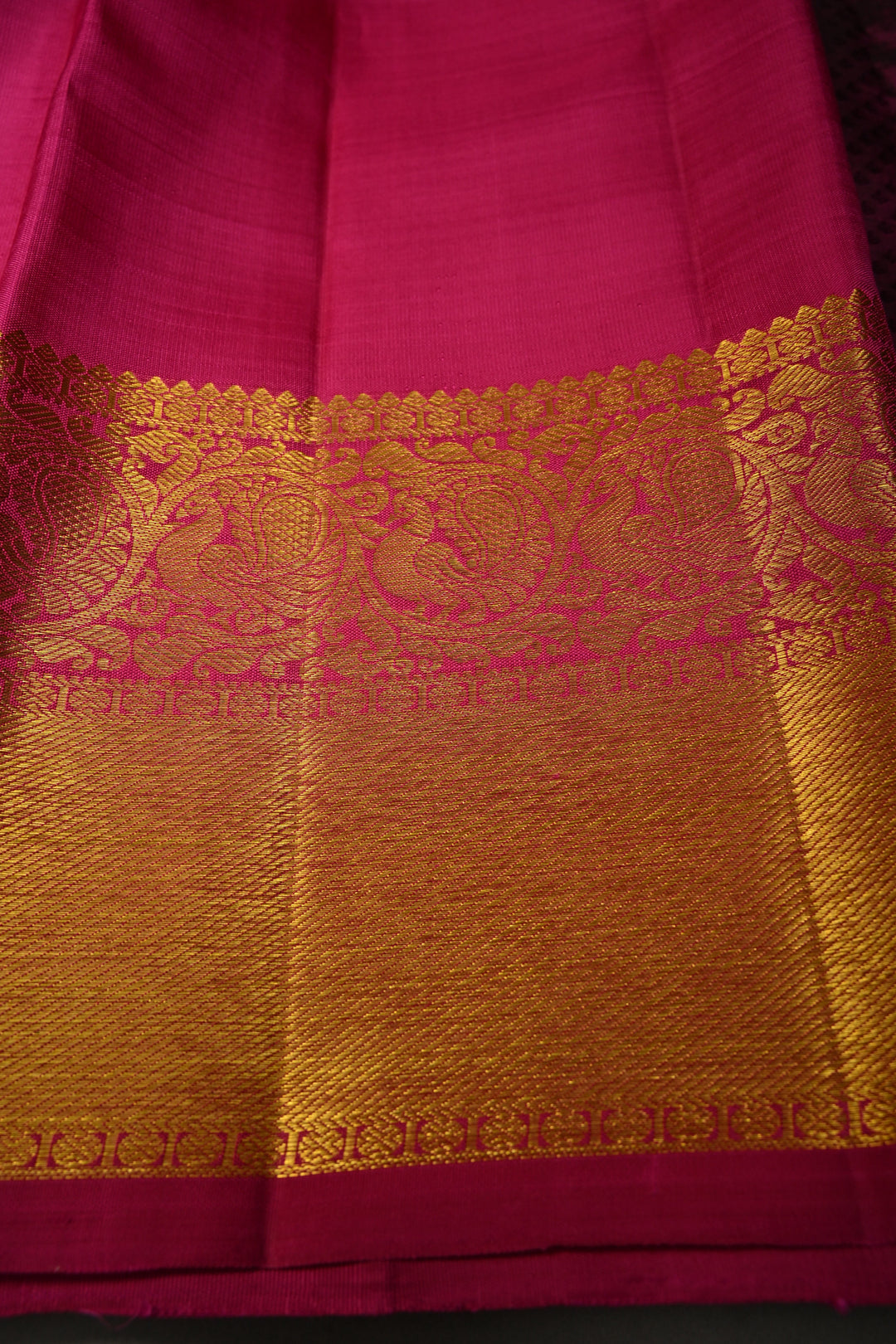 Magenta Dual Tone Self Brocade on Pure Kanjivaram Silk Handloom Saree with Damask Buttas and Zari Border| SILK MARK CERTIFIED | SHOBITAM