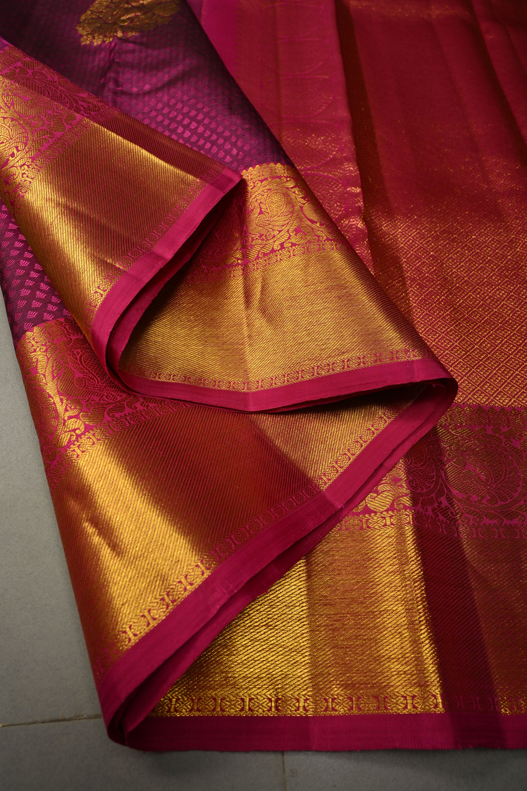 Magenta Dual Tone Self Brocade on Pure Kanjivaram Silk Handloom Saree with Damask Buttas and Zari Border| SILK MARK CERTIFIED | SHOBITAM