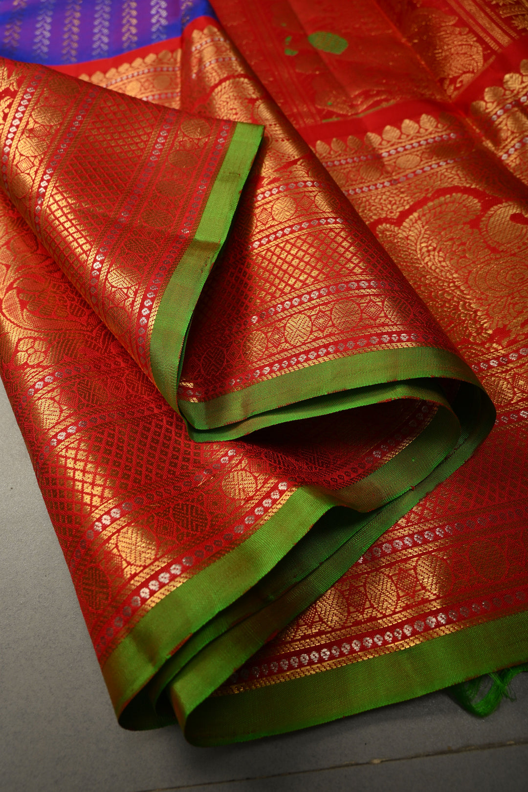 Pure Gadwal Silk Saree in Purple pink  Dual Tone with Ornate Zari Stripes and contrasting Red Wide Border | SILK MARK CERTIFIED | SHOBITAM