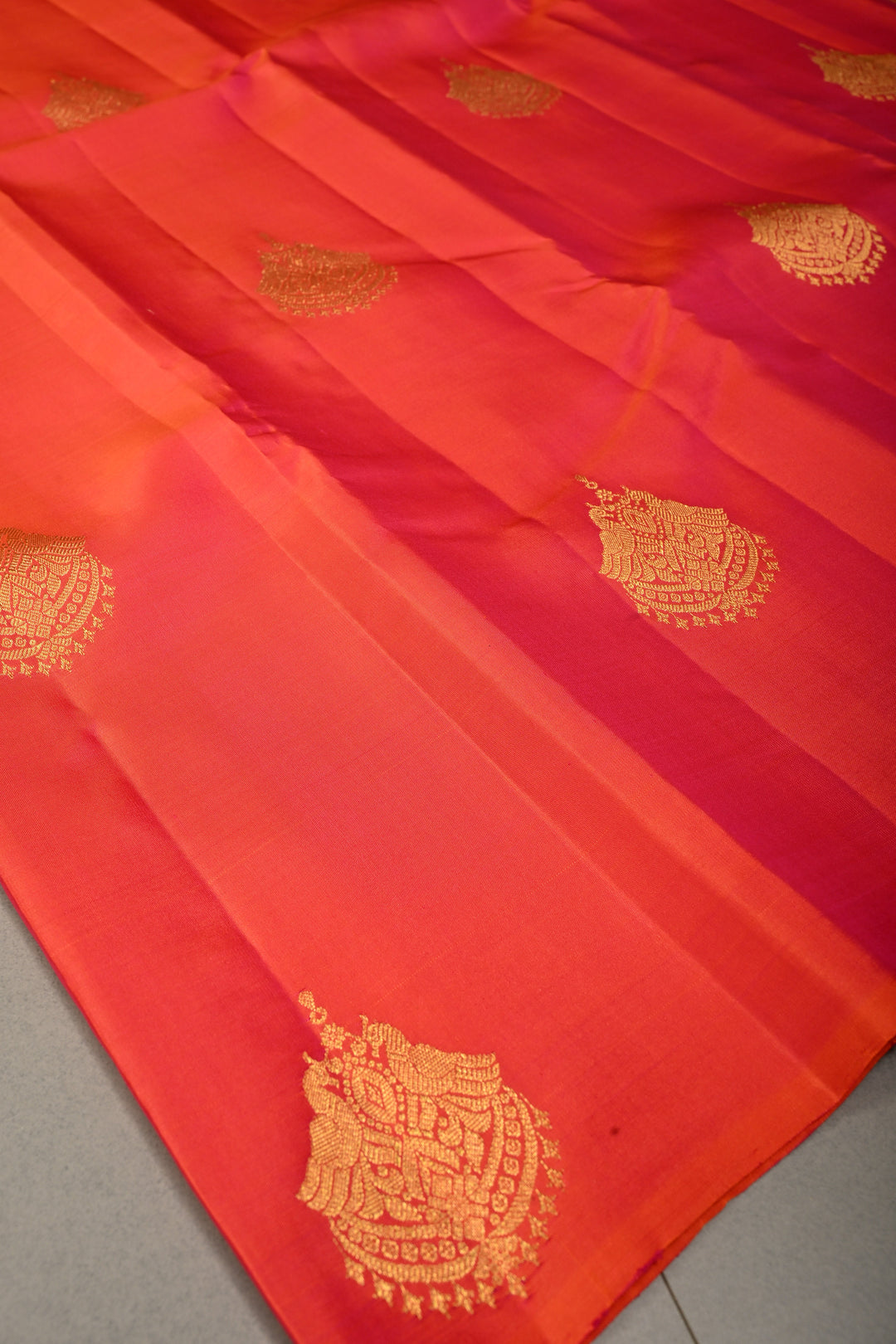 Orange-Pink Dual Tone Borderless Kanjivaram Soft Silk Saree with Two Birds Zari Buttas and Rich Pallu | SILK MARK CERTIFIED | SHOBITAM