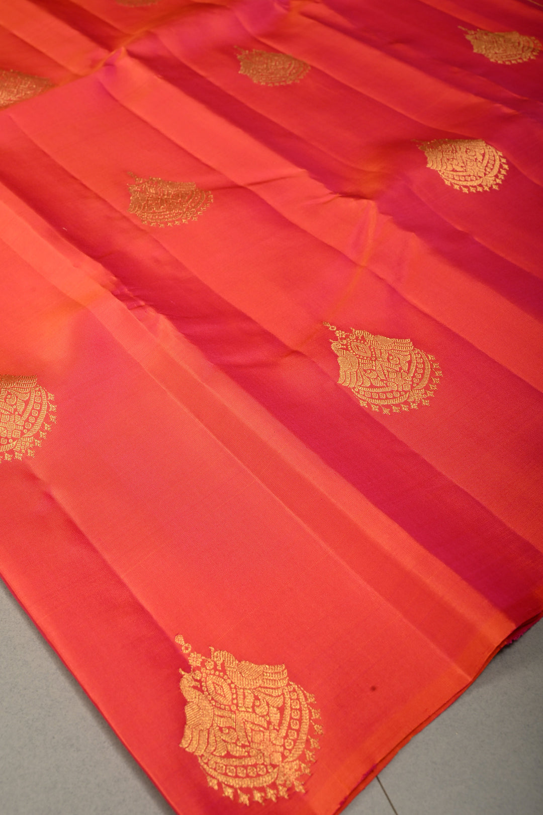 Orange-Pink Dual Tone Borderless Kanjivaram Soft Silk Saree with Two Birds Zari Buttas and Rich Pallu | SILK MARK CERTIFIED | SHOBITAM