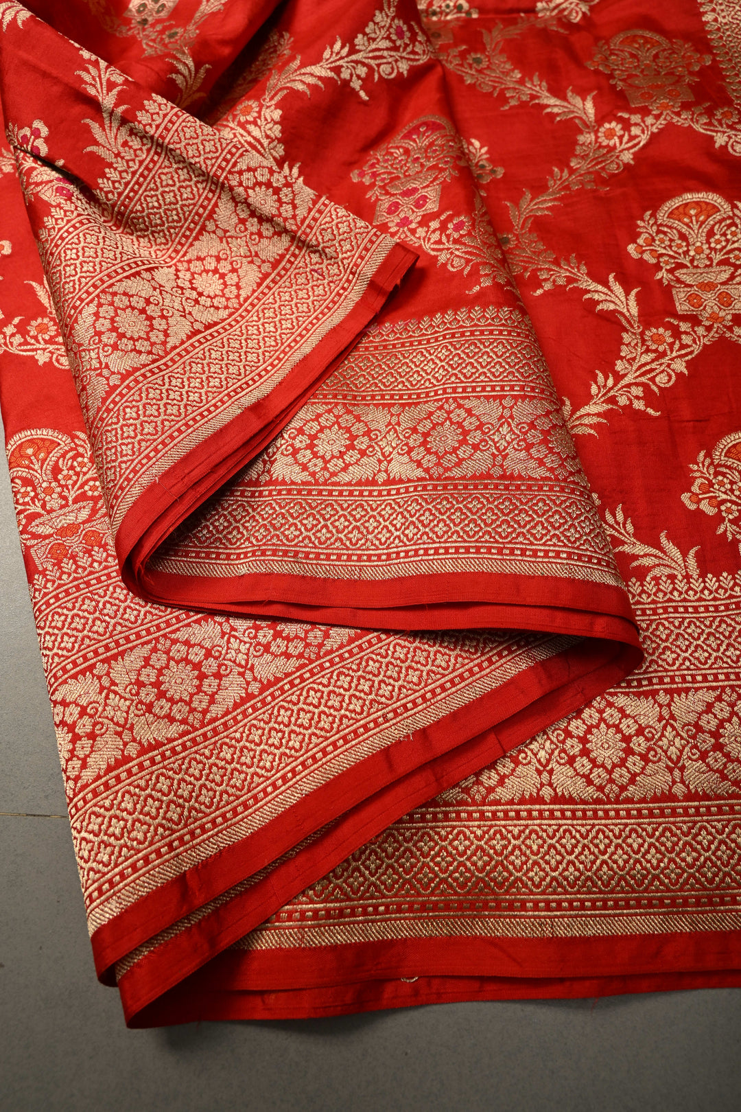 Blood Red Banarasi Katan Silk Saree with Meenakari Floral Brocade Jaal and Zari Border | SILK MARK CERTIFIED | SHOBITAM
