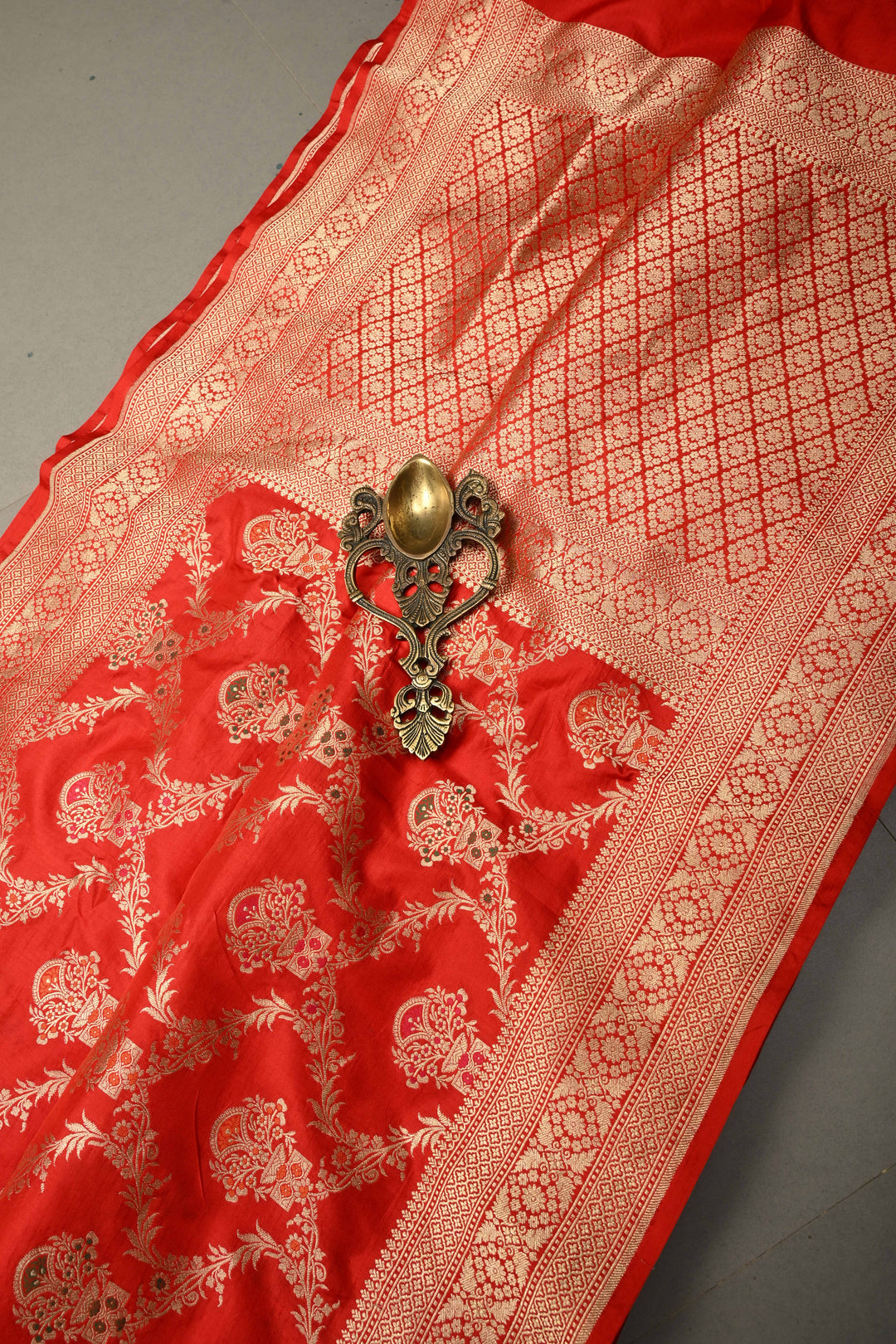 Blood Red Banarasi Katan Silk Saree with Meenakari Floral Brocade Jaal and Zari Border | SILK MARK CERTIFIED | SHOBITAM
