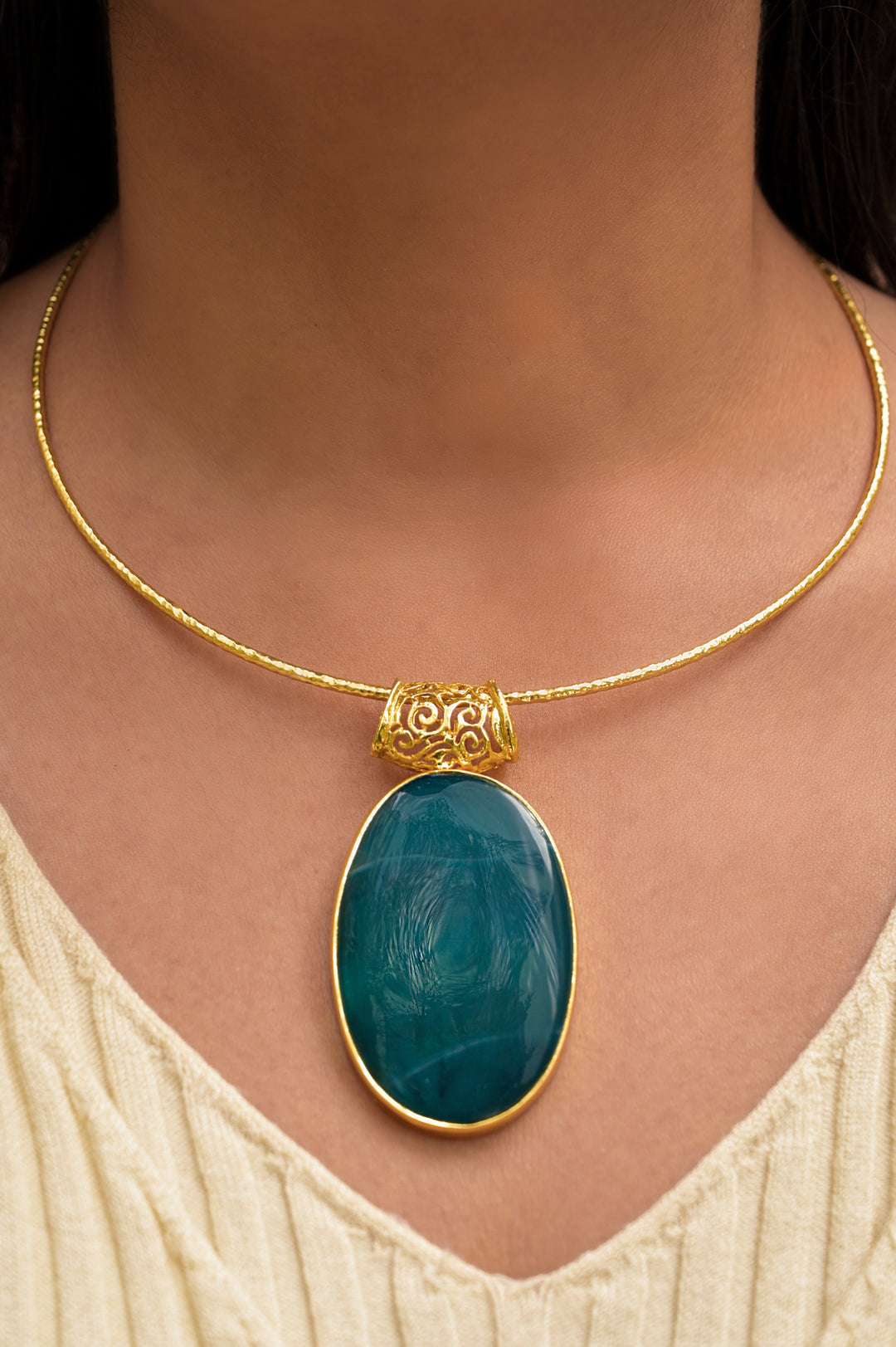 Green Lace Agate Gemstone Pendant Necklace | SHOBITAM