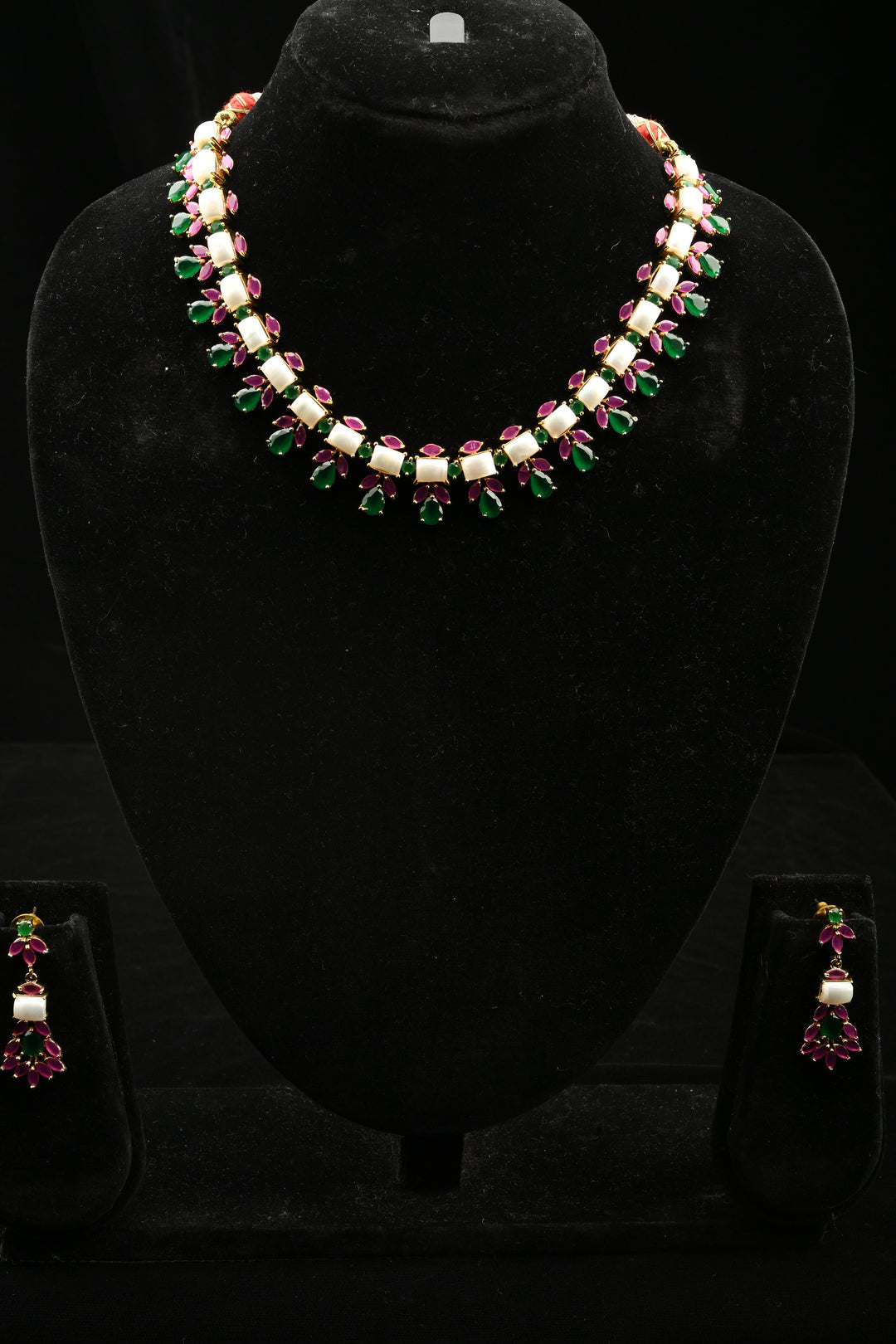 Traditional Kundan Stone Necklace Set  | SHOBITAM