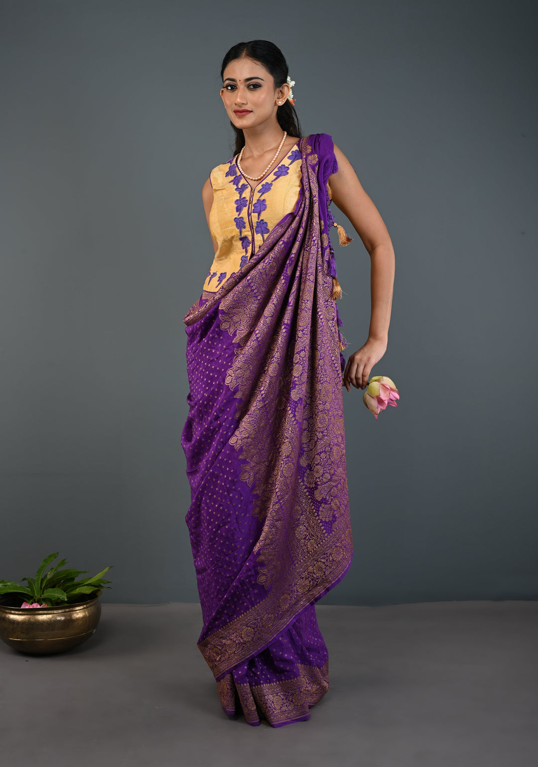 Banarasi Georgette Silk Saree with Chunri Butti and and Oxidized Zari Border | SILK MARK CERTIFIED