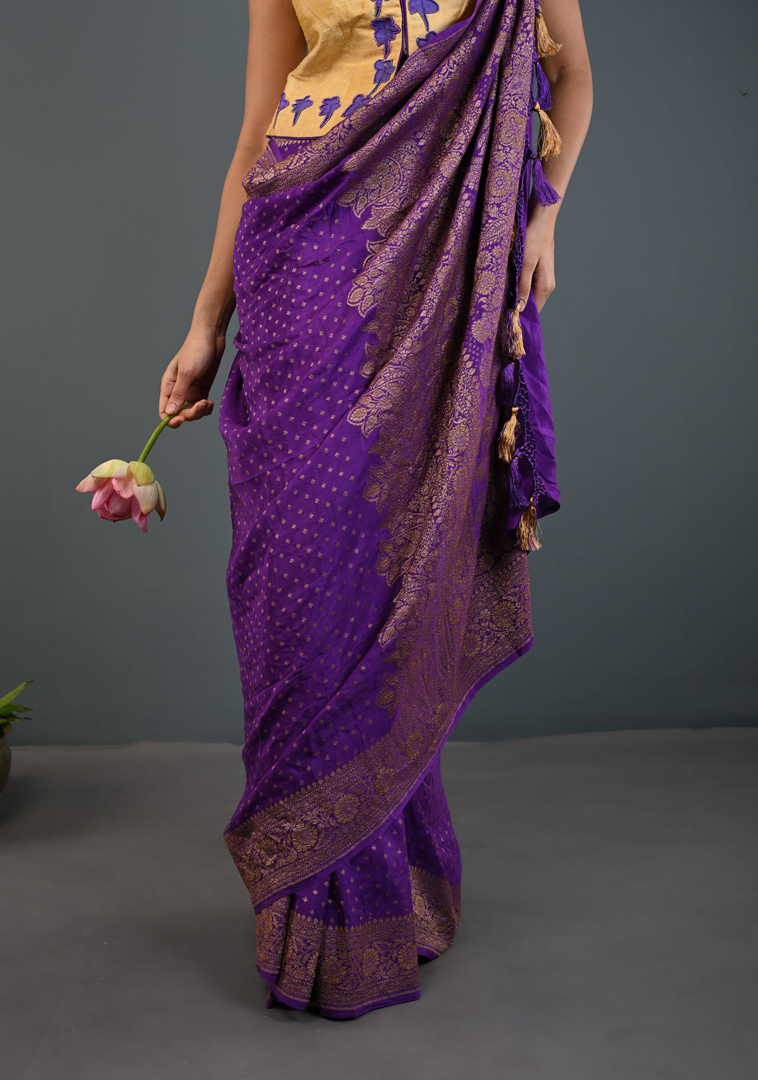 Banarasi Georgette Silk Saree with Chunri Butti and and Oxidized Zari Border | SILK MARK CERTIFIED