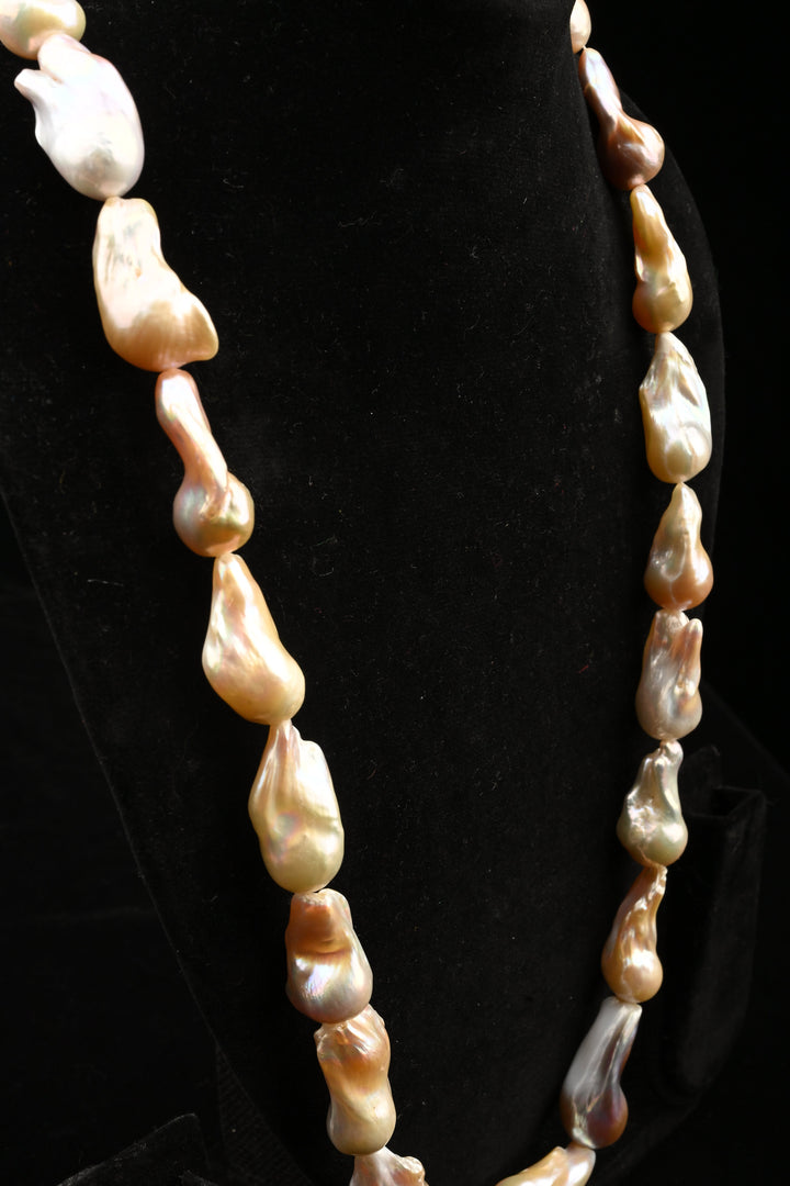 Marina Baroque Pearl Set | SHOBITAM