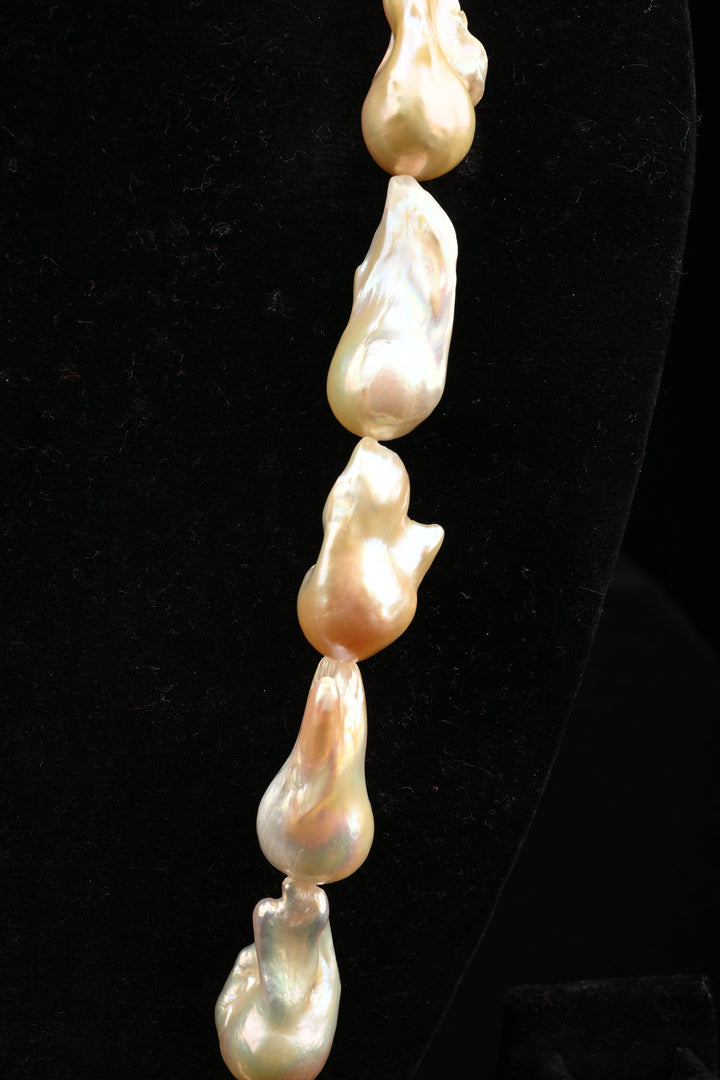 Marina Baroque Pearl Set | SHOBITAM