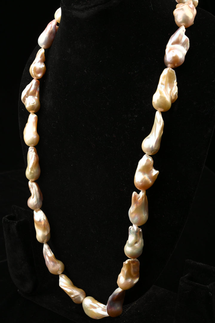 Marina Baroque Pearl Set | SHOBITAM