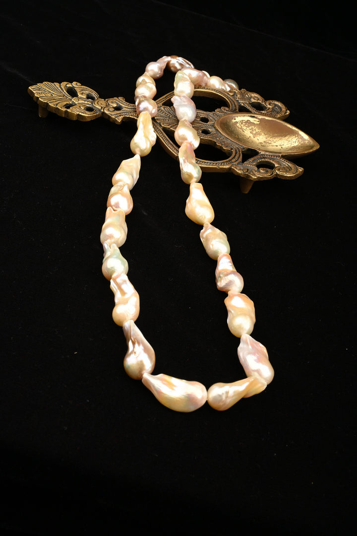 Marina Baroque Pearl Set | SHOBITAM
