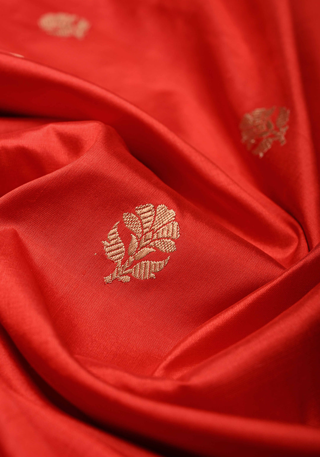 Red Banarasi Katan Silk Saree with Floral Zari Buttas and Contrast Zari Border | SILK MARK CERTIFIED | SHOBITAM